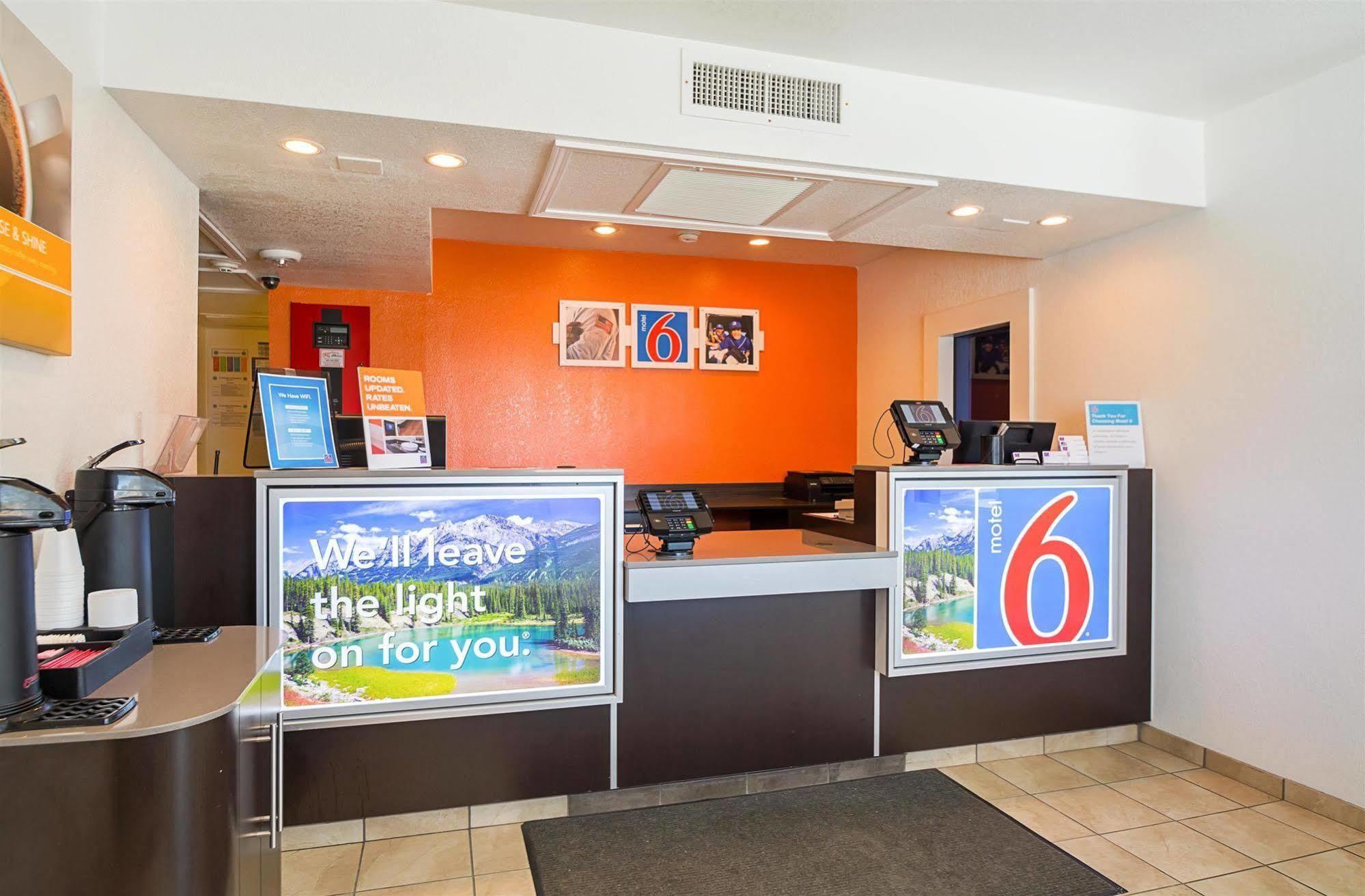 Motel 6-Pueblo, Co - I-25 Exterior photo