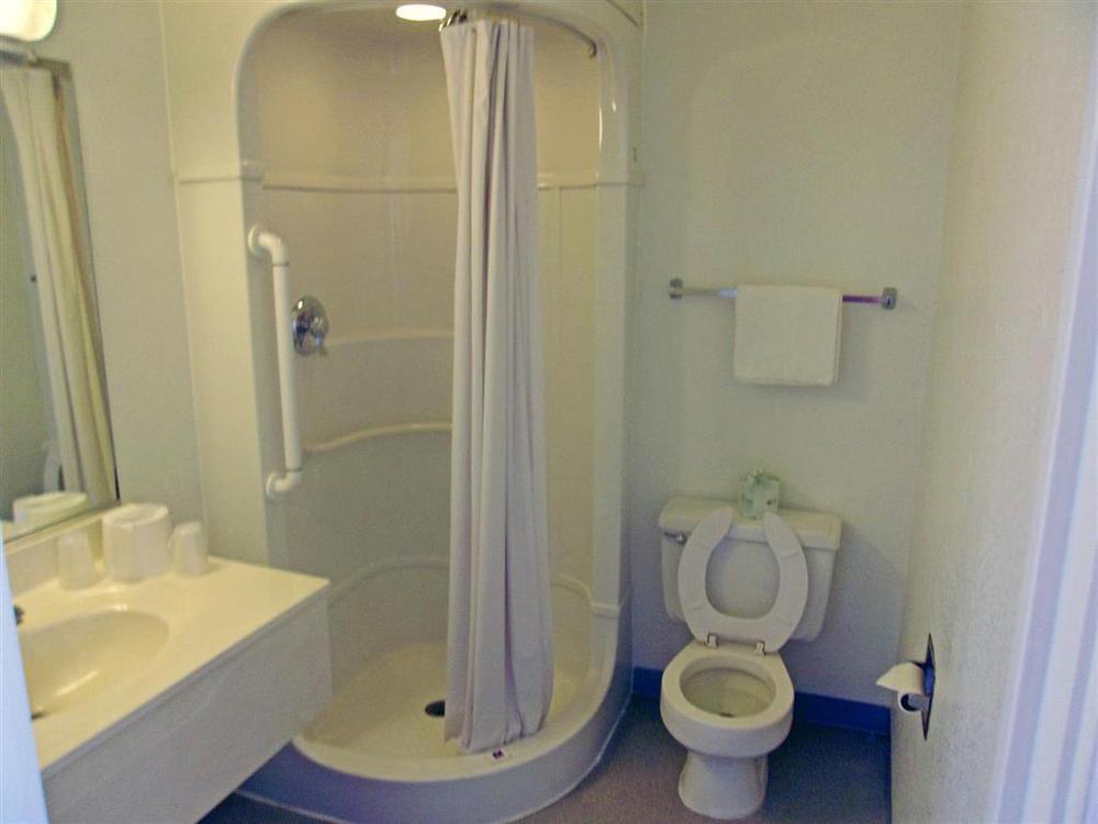 Motel 6-Pueblo, Co - I-25 Room photo